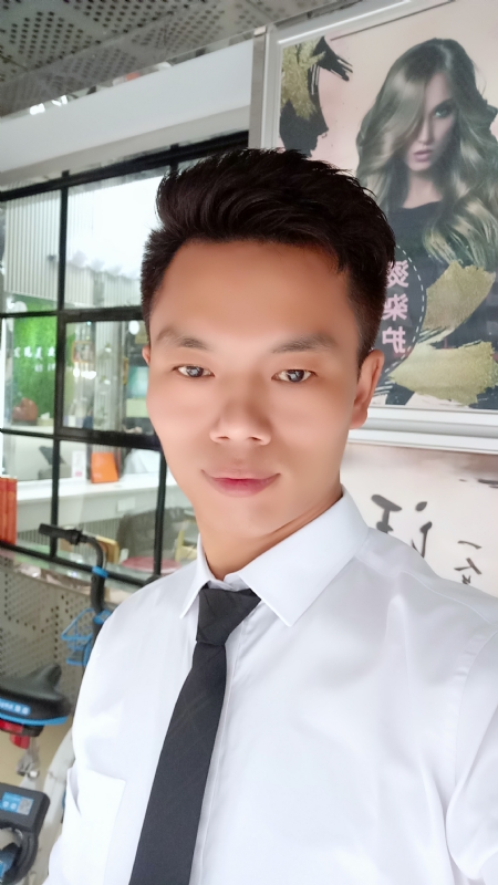 阳光男士的第一张照片--西安中老年相亲网
