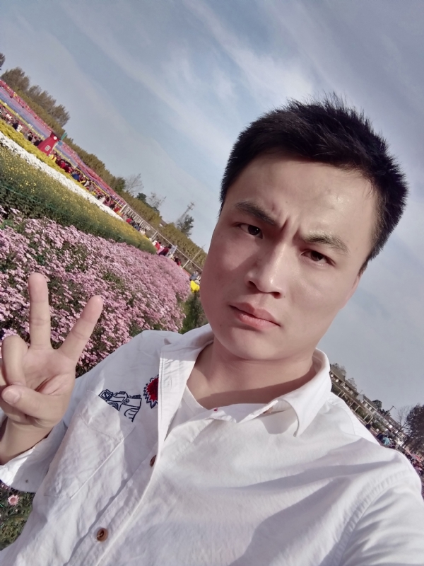 心碎无痕的第二张照片--西安中老年相亲网