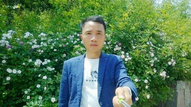 一生何求的第一张照片--西安中老年相亲网